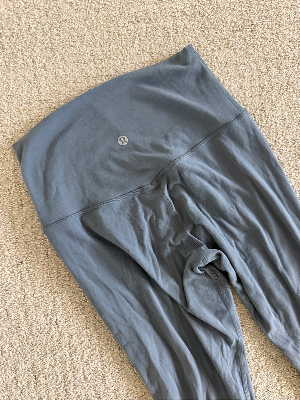 Lululemon gray align leggings - Picture 4 of 5